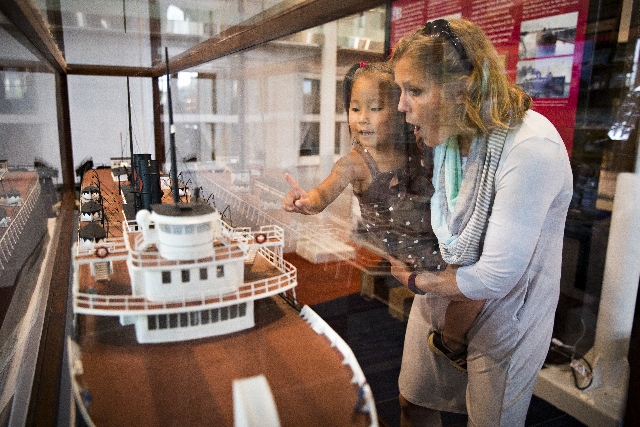 Ludington Maritime Museum - mom & daughter (640x427).jpg